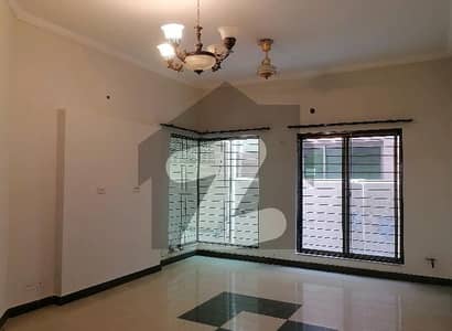 Unoccupied House Of 10 Marla Is Available For Sale In Askari