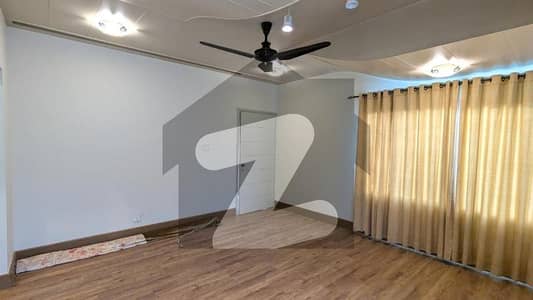FOR RENT 600 SQYRD Fully Renovated Semi Furnished 4 Beds Double Storey House F-7/4