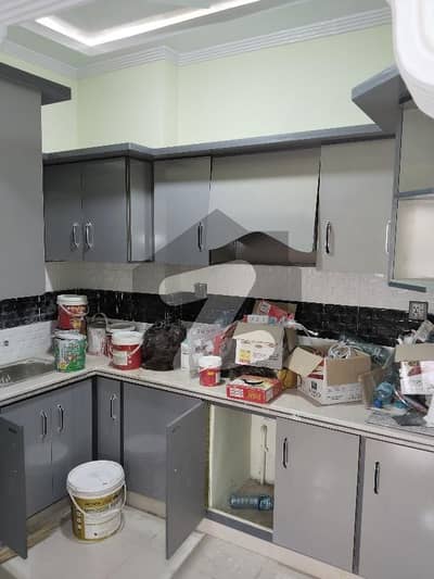 کلفٹن ۔ بلاک 1 کلفٹن,کراچی میں 2 کمروں کا 6 مرلہ فلیٹ 1.1 لاکھ میں کرایہ پر دستیاب ہے۔