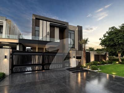 1 KANAL ELEGANT BRAND NEW HOUSE FOR SALE NEAR TO PARK