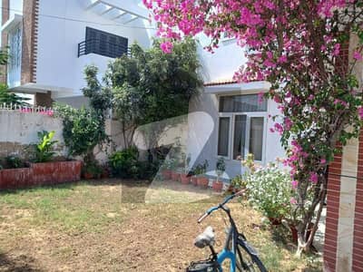 DHA Phase 8 House Sized 500 Square Yards