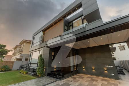 1-Kanal Mazhar Munir Designer House at Hot Location in DHA Phase-7 For Sale