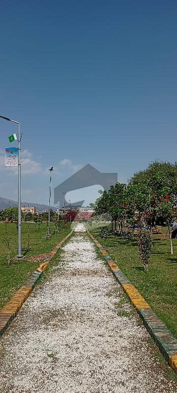 ریگی ماڈل ٹاؤن فیز 3 ۔ بلاک بی1 ریگی ماڈل ٹاؤن فیز 3,ریگی ماڈل ٹاؤن,پشاور میں 1 کنال رہائشی پلاٹ 2.6 کروڑ میں برائے فروخت۔