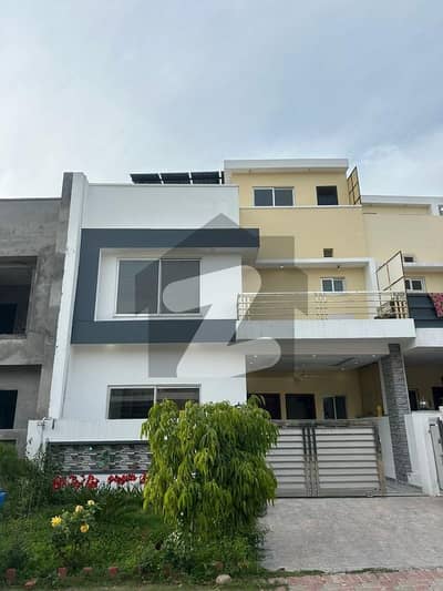 5.5 Marla Ideal Location Solid Constructed House With 10Kv Solar