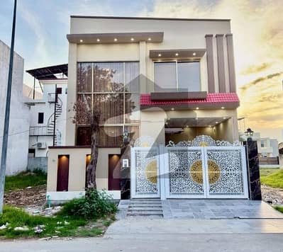 سٹی ہاؤسنگ سوسائٹی گوجرانوالہ میں 4 کمروں کا 5 مرلہ مکان 1.9 کروڑ میں برائے فروخت۔