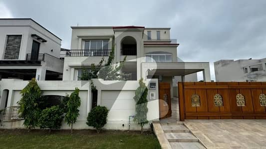 1 KANAL BEAUTIFUL HOUSE AVAILABLE FOR RENT IN DHA PHASE 6