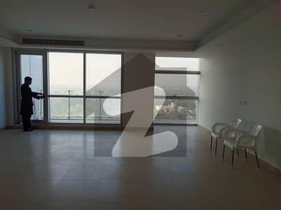 ONE CONSTITUTION 3 BED UN-FURNISHED APARTMENT AVAILABLE FOR RENT