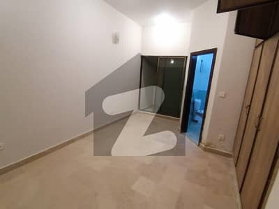 Top City 1 - Kanwar Moiz Block Flat Sized 1775 Square Feet For Sale