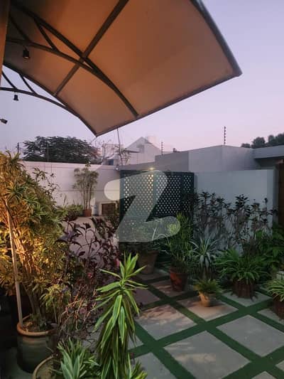 آرمی آفیسرز ہاؤسنگ سوسائٹی فیصل کنٹونمنٹ,کینٹ,کراچی میں 5 کمروں کا 1 کنال مکان 31.0 کروڑ میں برائے فروخت۔