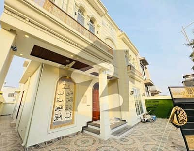 Spanish Style 10 Marla House on 100ft Road f or Sale