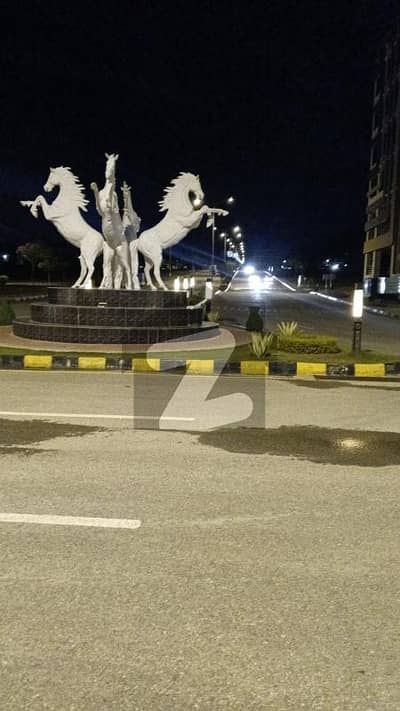 فیصل ہلز اسلام آباد میں 2 کنال کمرشل پلاٹ 20.0 کروڑ میں برائے فروخت۔