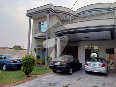 Double Storey 2 Kanal House Available In Shalimar Colony For Sale