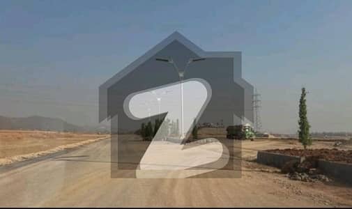 مارگلہ انکلیو مارگلہ ایونیو,اسلام آباد میں 5 مرلہ رہائشی پلاٹ 1.8 کروڑ میں برائے فروخت۔