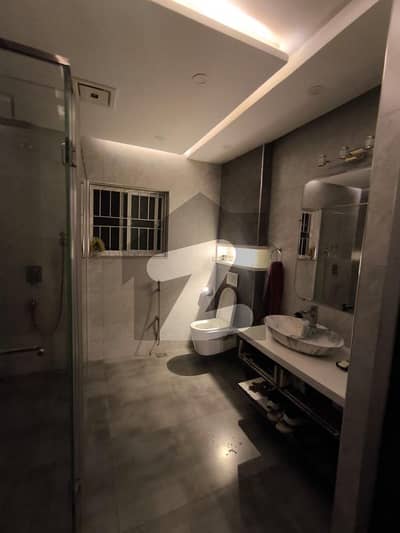 ڈی ایچ اے فیز 3 ڈیفنس (ڈی ایچ اے),لاہور میں 5 کمروں کا 1 کنال مکان 7.5 کروڑ میں برائے فروخت۔