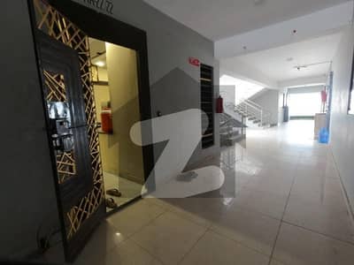 نارتھ ناظم آباد ۔ بلاک ایف نارتھ ناظم آباد,کراچی میں 4 کمروں کا 11 مرلہ فلیٹ 4.1 کروڑ میں برائے فروخت۔