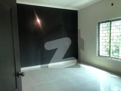 Facing Park House With Basement For Sale In Sector-C Askari-10