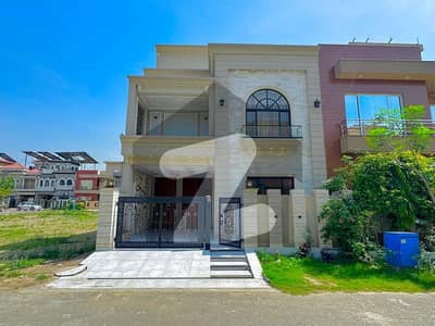 5 Marla Beautiful House For Sale in Palm City