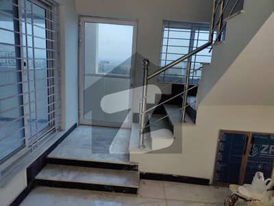 10 Marla Brand New House For Sale