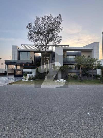 2 KANAL MODERN1 KANAL HOUSE AND 1 KANAL LAWN FOR SALE IN DHA PHASE 7