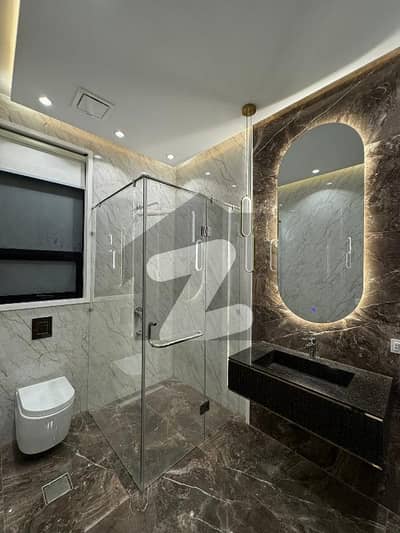 BRAND NEW 3 BED DD 1800 SQ ft LUXURY FLAT WITH LIFT CAR PARKING STAND BY GENERATOR