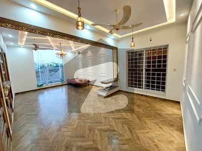 1 Kanal Brand New Upper Portion For Rent