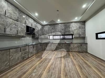 16 Marla house for rent in Valencia