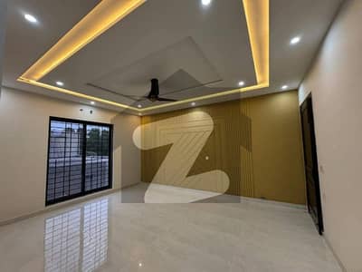 16 Marla House For Rent