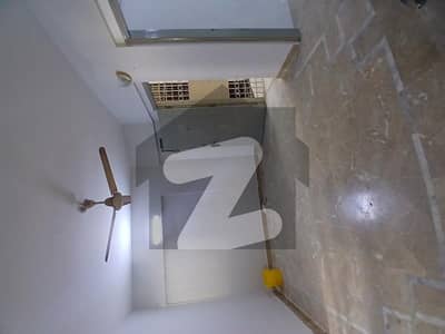 Neat & Clean 2 Bed DD Ideal Family Apartment In Bukhari Commercial