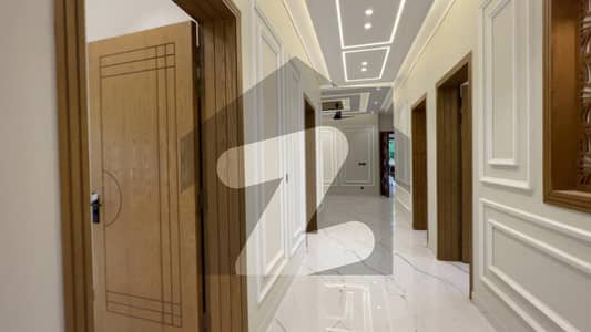 ایف ۔ 7/1 ایف ۔ 7,اسلام آباد میں 11 کمروں کا 1 کنال مکان 33.5 لاکھ میں کرایہ پر دستیاب ہے۔