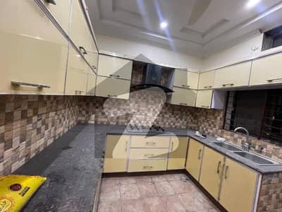 A BEAUTIFUL 10 MARLA HOUSE FOR RENT