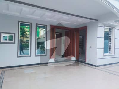 Investor Price 35 X 70 Tile Floor House For Sale In G-13 Islamabad