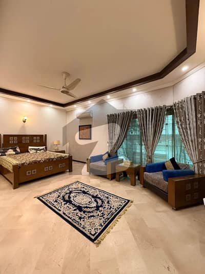 1 KANAL MODERN FURNISHED HOUSE FOR SALE IN DHA PHASE 7