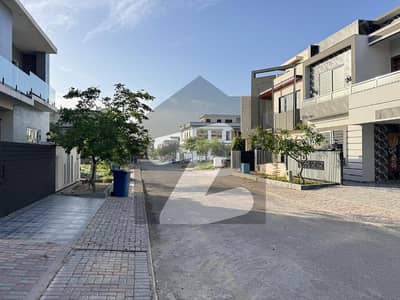 50 Ft Road 10 Marla Plot For Sale