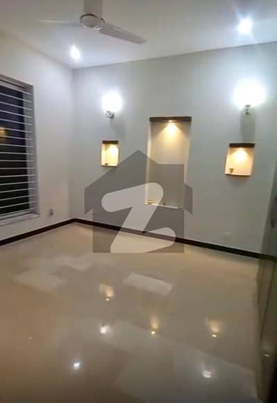 ڈی ۔ 12/1 ڈی ۔ 12,اسلام آباد میں 4 کمروں کا 4 مرلہ مکان 3.85 کروڑ میں برائے فروخت۔