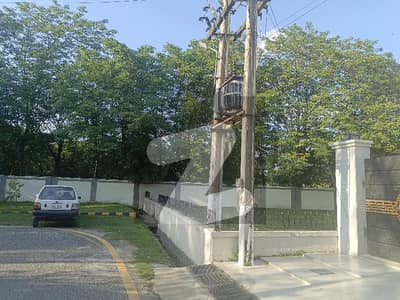 عسکری 1 سیالکوٹ میں 1 کنال رہائشی پلاٹ 12.63 کروڑ میں برائے فروخت۔