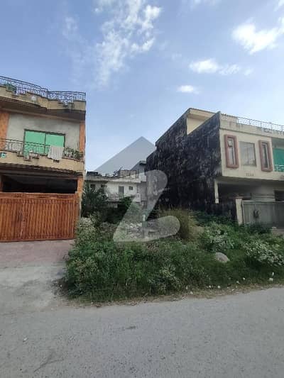 7 marla Plot For sale in g14_4 Islamabad