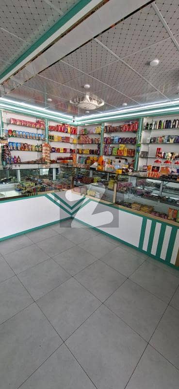 گلستان جوہر - بلاک 8-A گلستانِ جوہر,کراچی میں 3 کمروں کا 12 مرلہ دفتر 3.0 لاکھ میں کرایہ پر دستیاب ہے۔