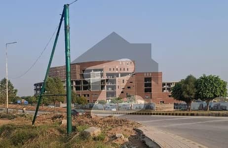 بحریہ گارڈن سٹی - زون 1 بحریہ گارڈن سٹی,بحریہ ٹاؤن,اسلام آباد میں 2 کنال رہائشی پلاٹ 6.5 کروڑ میں برائے فروخت۔