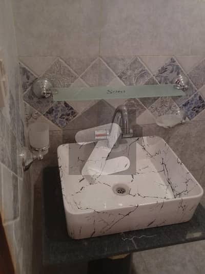 شاہ اللہ دتہ اسلام آباد میں 4 کمروں کا 10 مرلہ مکان 1.0 لاکھ میں کرایہ پر دستیاب ہے۔