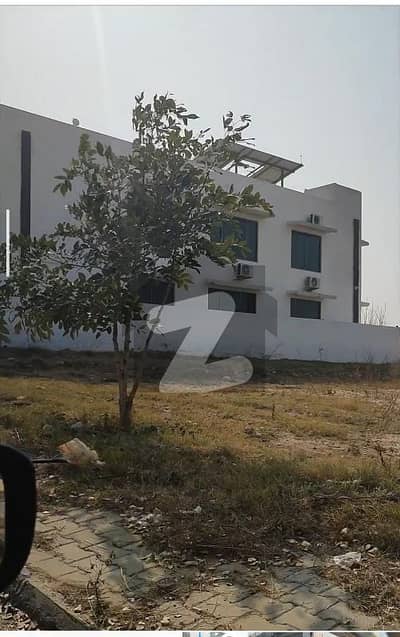 DHA 5 Sector H Ideal location one kanal plot
