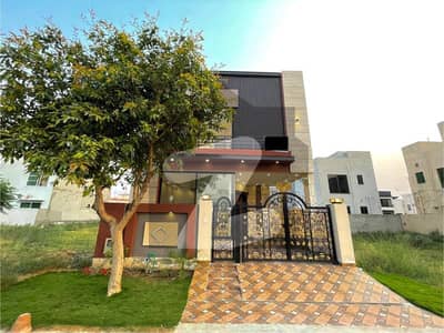 DEFENCE BEAUTIFUL 5 MARLA BRAND NEW HOUSE NEAR TO PARK FOR SALE IN DHA LAHORE