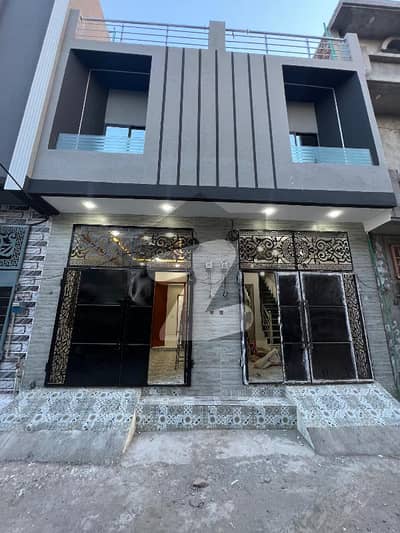 نشتر کالونی لاہور میں 3 کمروں کا 2 مرلہ مکان 82.0 لاکھ میں برائے فروخت۔