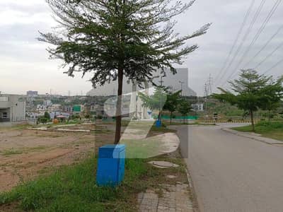 ڈی ایچ اے ڈیفینس فیز 5 ڈی ایچ اے ڈیفینس,اسلام آباد میں 1 کنال رہائشی پلاٹ 3.6 کروڑ میں برائے فروخت۔