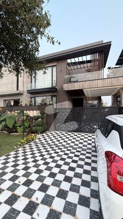 10 MARLA FULL FURNISHED WITH BASEMENT MODERN HOUSE FOR RENT IN DHA PHASE 5 HOT LOCATION