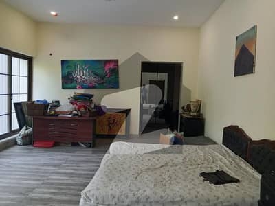 ڈی ایچ اے فیز 8 سابقہ ​​پارک ویو ڈی ایچ اے فیز 8,ڈی ایچ اے ڈیفینس,لاہور میں 5 کمروں کا 2 کنال مکان 5.0 لاکھ میں کرایہ پر دستیاب ہے۔