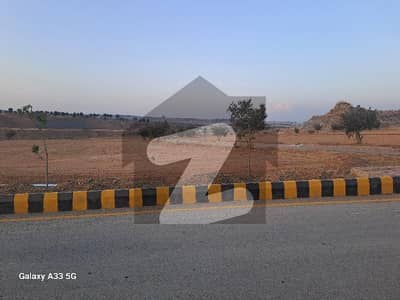 8 marla ready fo possession plot lival solid area