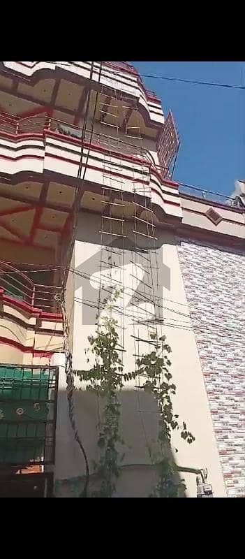 غوری ٹاؤن - وی آئی پی بلاک غوری ٹاؤن,اسلام آباد میں 6 مرلہ Studio مکان 2.8 کروڑ میں برائے فروخت۔