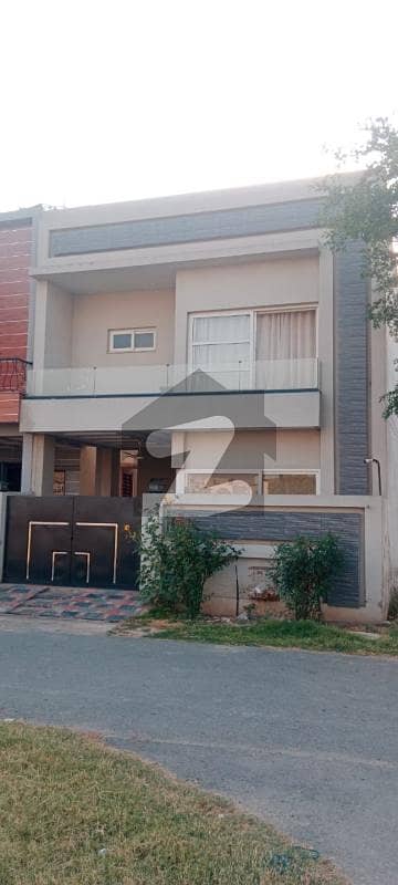 5 Marla House Available for rent in dha 9 town Lahore