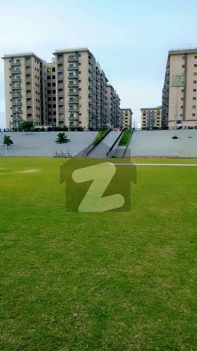 عسکری 11 ۔ سیکٹر بی اپارٹمنٹس عسکری 11,عسکری,لاہور میں 4 کمروں کا 12 مرلہ فلیٹ 1.65 لاکھ میں کرایہ پر دستیاب ہے۔