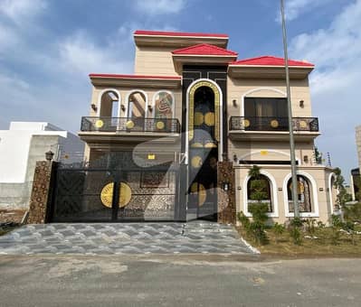 11 Marla Corner House Available For Sale In Block EE Near masjid Citi Housing Gujranwala